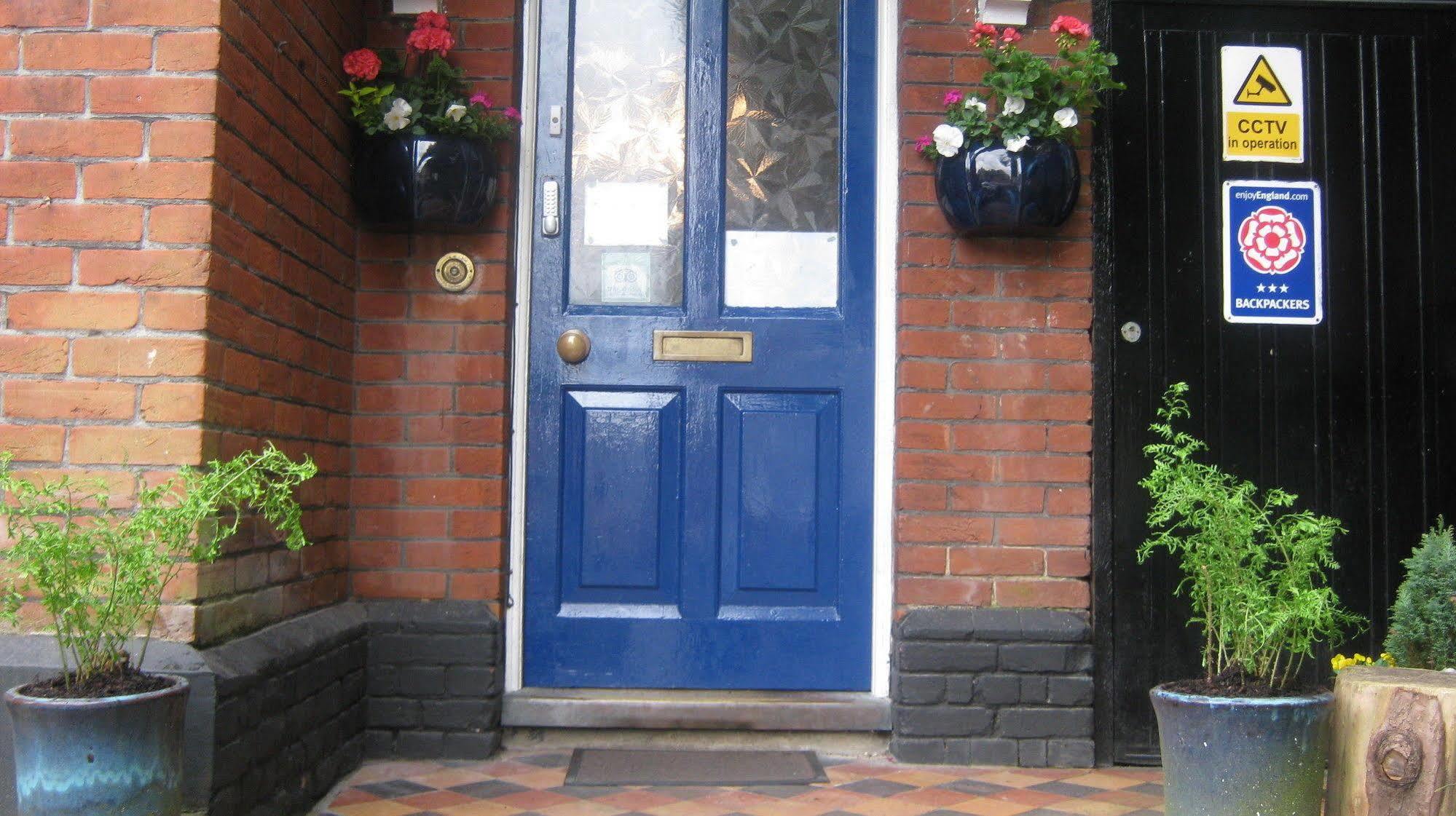 Kipps Backpackers Canterbury Exterior photo